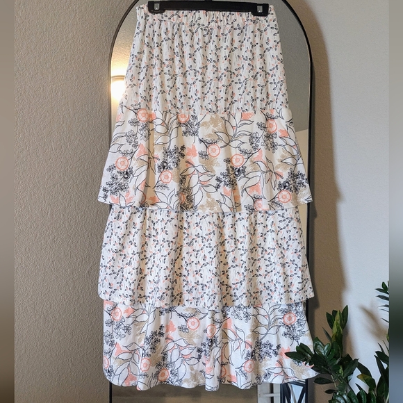 Cute Ruffle Maxi Skirt - Picture 3 of 3